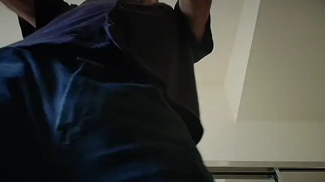 Snapshot of centerfieldshow chatting on November 2025 09:15:02 PM centerfieldshow online show from November 2025 09:15:02 PM