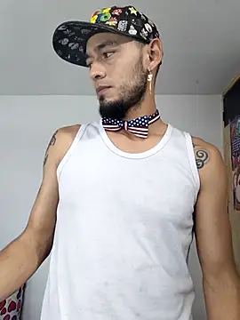 kmerlin online show from November 2025 10:01:02 PM