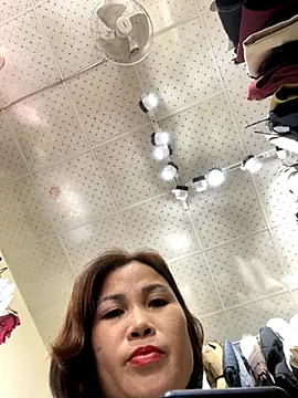 Snapshot of Liliy2x chatting on November 2025 07:40:01 AM Liliy2x online show from November 2025 07:40:01 AM