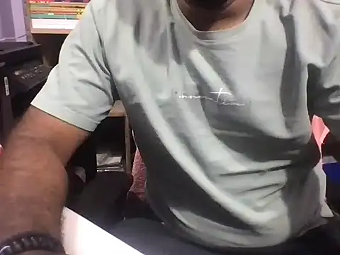 Snapshot of KingCobra_07 chatting on May 2026 11:18:01 AM KingCobra 07 online show from May 2026 11:18:01 AM