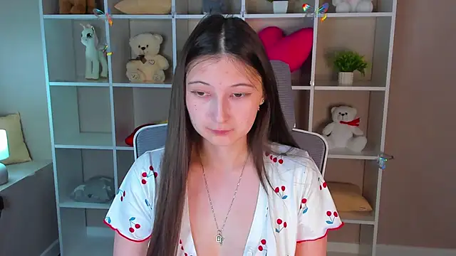 Snapshot of Ella_Burns chatting on April 2026 02:37:02 AM Ella Burns online show from April 2026 02:37:02 AM