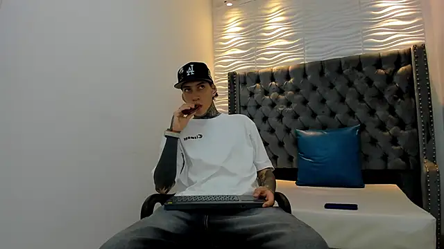 DANTE ARMSTRONG online show from January 2026 03:42:02 AM