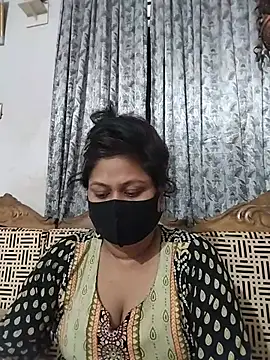 Snapshot of munni-506 chatting on June 2026 05:43:02 PM munni-506 online show from June 2026 05:43:02 PM