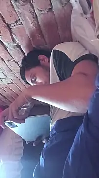 Snapshot of sageer097 chatting on November 2025 04:33:02 AM sageer097 online show from November 2025 04:33:02 AM