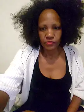 Snapshot of Mommy_Sienna chatting on April 2026 11:40:02 PM Mommy Sienna online show from April 2026 11:40:02 PM
