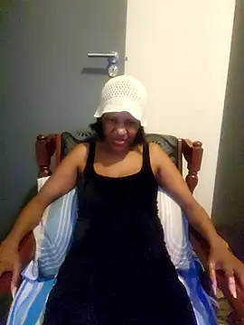 Snapshot of Mommy_Sienna chatting on May 2026 02:27:02 AM Mommy Sienna online show from May 2026 02:27:02 AM