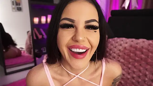 NaomyBlackBarbie online show from November 2025 05:35:01 AM