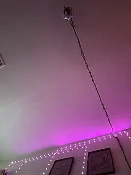 Snapshot of Redriddinghood8 chatting on November 2025 12:02:02 PM Redriddinghood8 online show from November 2025 12:02:02 PM