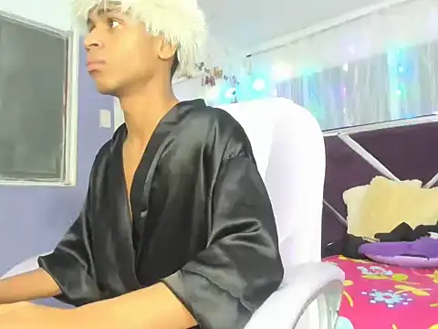 Snapshot of Santy_bigcock_01 chatting on November 2025 02:10:01 AM Santy bigcock 01 online show from November 2025 02:10:01 AM