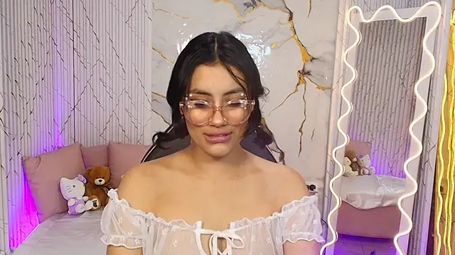 PEACHY TAY online show from February 2026 12:05:02 PM