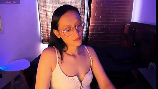 Snapshot of Samantha_Devil chatting on November 2025 05:46:02 PM Samantha Devil online show from November 2025 05:46:02 PM