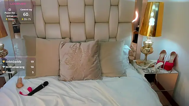 Bella  carther online show from April 2026 07:58:02 PM