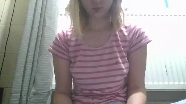 Snapshot of dirty_sasha00 chatting on May 2026 02:40:01 AM dirty sasha00 online show from May 2026 02:40:01 AM