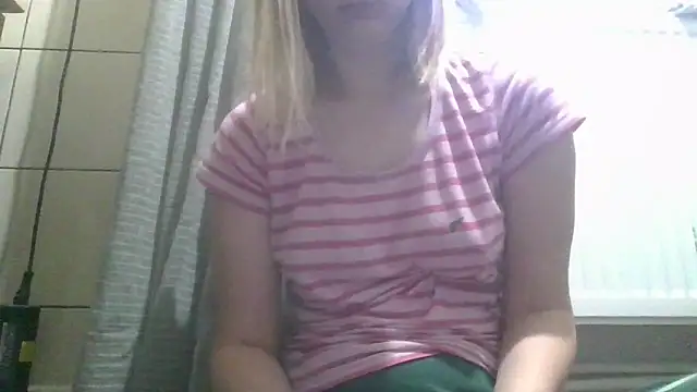 Snapshot of dirty_sasha00 chatting on May 2026 02:42:02 AM dirty sasha00 online show from May 2026 02:42:02 AM