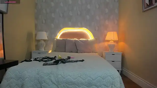 Snapshot of annie__20 chatting on November 2025 12:23:02 PM annie 20 online show from November 2025 12:23:02 PM