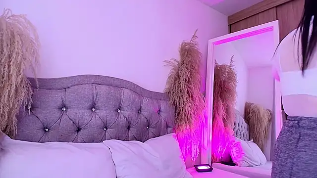 annie  20 online show from March 2026 05:07:02 PM