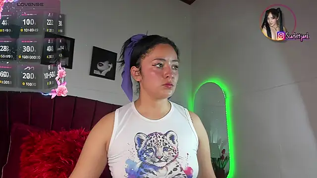 Snapshot of Scarlett_Jank chatting on July 2026 05:04:01 PM Scarlett Jank online show from July 2026 05:04:01 PM