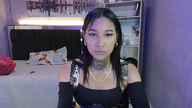 lyam ebony  online show from November 2025 08:40:01 PM