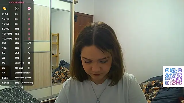 AlissaGerardo online show from December 2025 02:13:02 PM