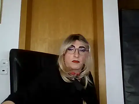 AgnesCross39 online show from December 2025 05:45:02 AM