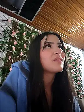 Celeste Moretti online show from November 2025 02:01:02 AM