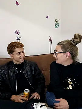 Snapshot of minervaystiven chatting on November 2025 02:45:02 AM minervaystiven online show from November 2025 02:45:02 AM