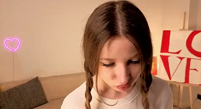 Snapshot of eirakiliana chatting on November 2025 08:03:01 AM eirakiliana online show from November 2025 08:03:01 AM