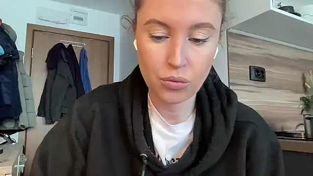 Ameli8 online show from February 2026 10:07:02 AM