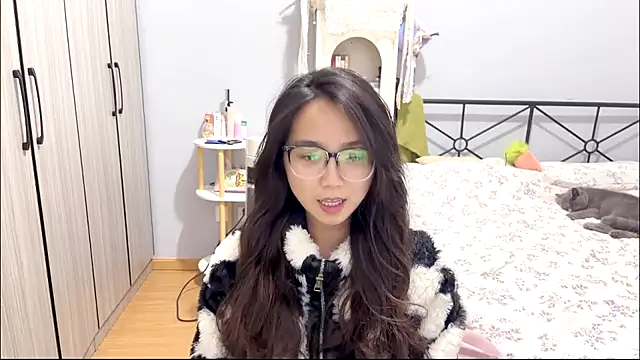 Hmm 0303 online show from March 2026 02:12:02 PM