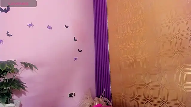 Snapshot of valen_gill chatting on November 2025 01:12:02 PM valen gill online show from November 2025 01:12:02 PM