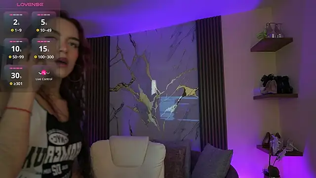 TessaaFox online show from February 2026 12:04:02 PM