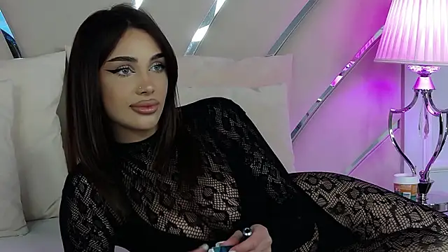 IvyNox online show from March 2026 05:51:02 PM