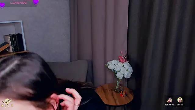 Snapshot of JosieNadile chatting on November 2025 12:38:02 PM JosieNadile online show from November 2025 12:38:02 PM