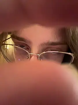 EveLunny online show from March 2026 05:02:01 AM