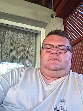Snapshot of Grase44 chatting on June 2026 04:39:02 AM Grase44 online show from June 2026 04:39:02 AM