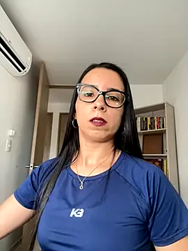 Snapshot of Vicky_ro chatting on November 2025 08:30:01 PM Vicky ro online show from November 2025 08:30:01 PM