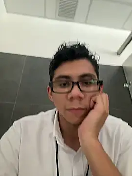 Susana sissy online show from November 2025 09:48:02 PM