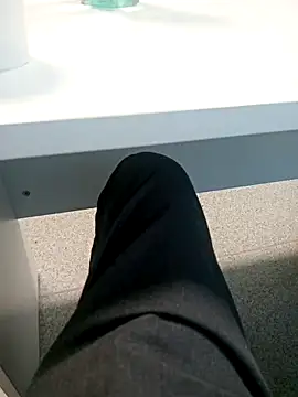 ParlousCarpet online show from March 2026 02:04:01 AM