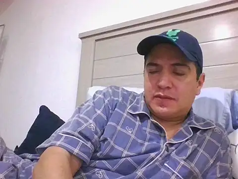 yayo 33 online show from November 2025 02:32:02 AM