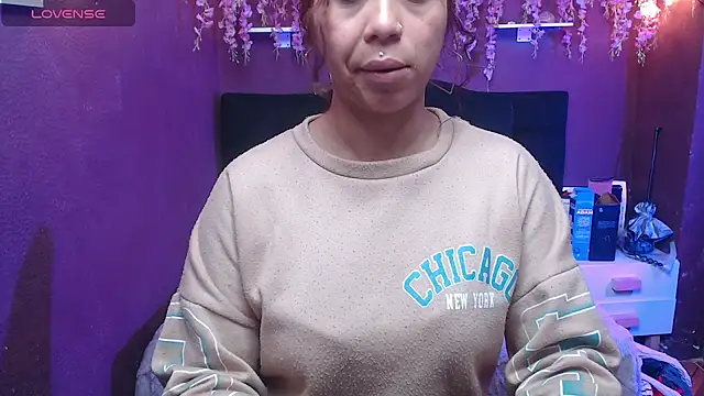 monika 256 online show from June 2026 01:28:01 PM