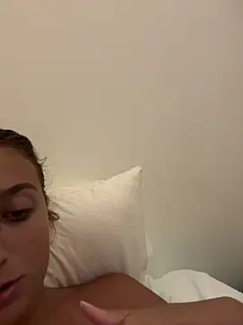 lounaaxangel online show from November 2025 07:12:01 PM