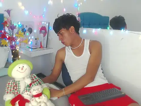 Valentino Lane online show from December 2025 01:50:02 PM