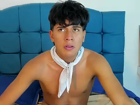 Valentino Lane online show from February 2026 08:40:02 AM