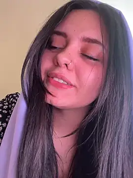 candicewest  online show from March 2026 04:34:01 PM