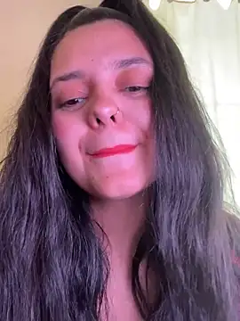 Snapshot of candicewest_ chatting on May 2026 05:40:01 PM candicewest online show from May 2026 05:40:01 PM