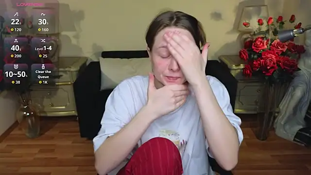 HolyBabyDoll online show from November 2025 06:18:02 PM