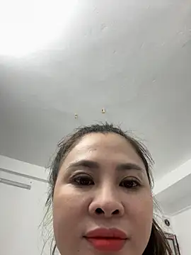 Snapshot of hellela-a chatting on November 2025 06:57:02 AM hellela-a online show from November 2025 06:57:02 AM