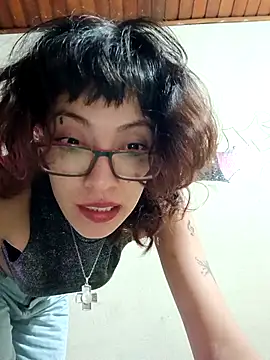 Snapshot of Axel911b chatting on November 2025 05:39:01 AM Axel911b online show from November 2025 05:39:01 AM