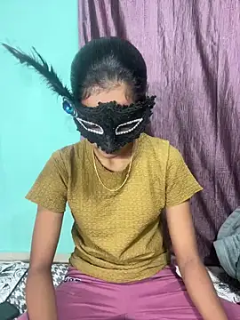 leenaboyxh online show from December 2025 01:26:01 PM