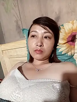 Missa-kute20 online show from April 2026 10:19:02 PM